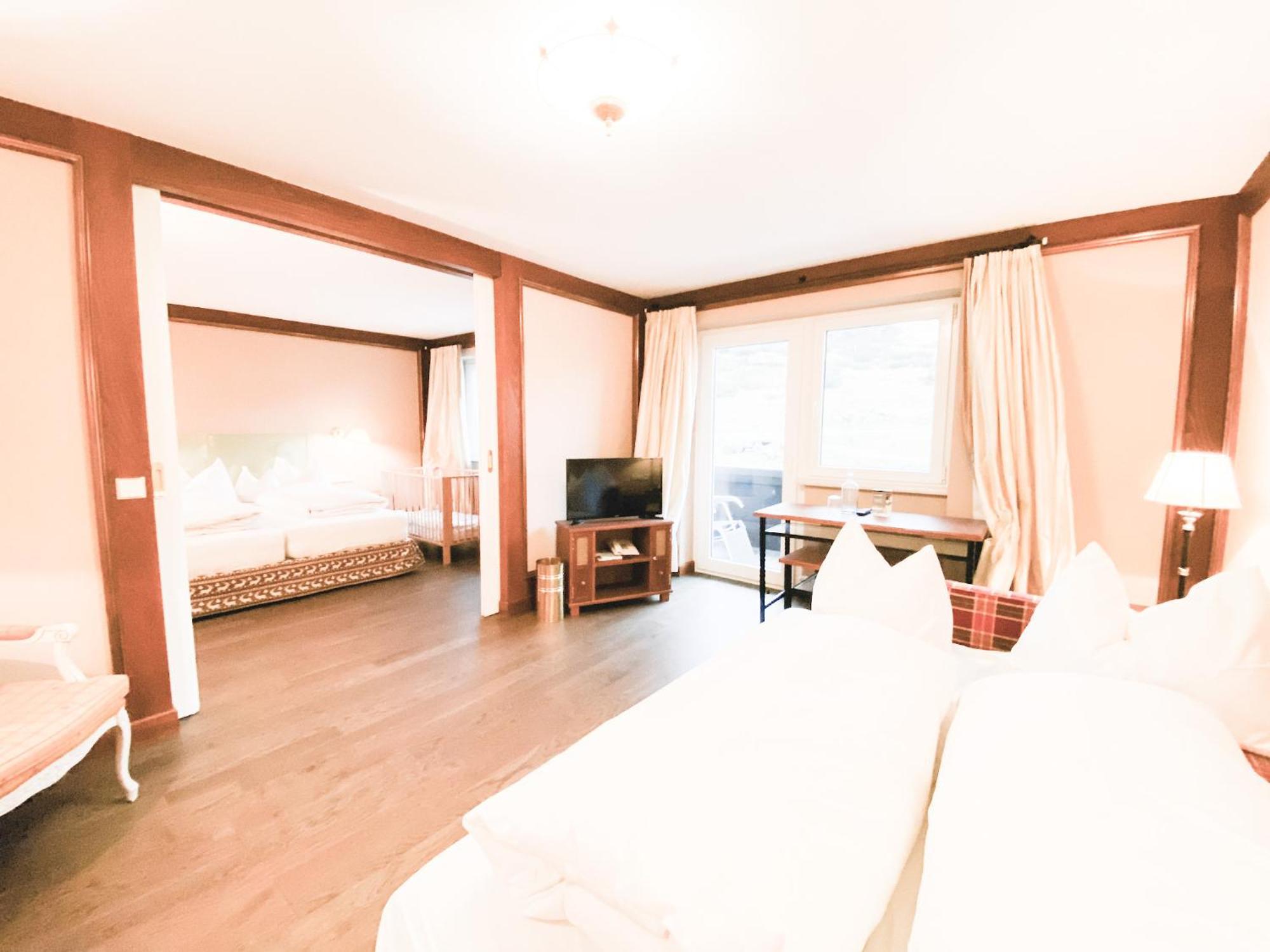 Hotel Steiner Superior オーバータウエルン エクステリア 写真