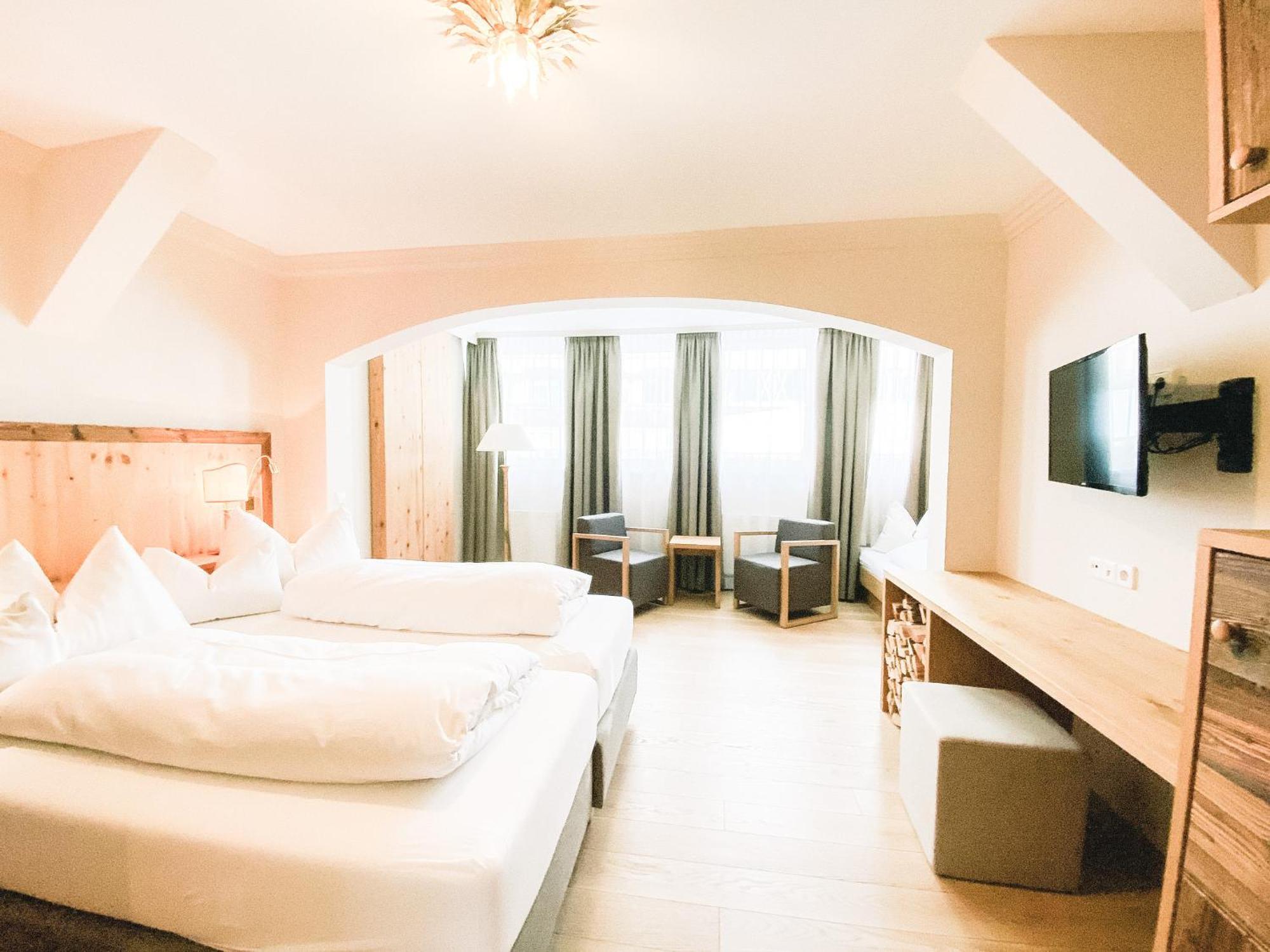 Hotel Steiner Superior オーバータウエルン エクステリア 写真